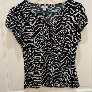 Worthington Women’s Petite Large Pleated Neck Short Sleeve Blouse